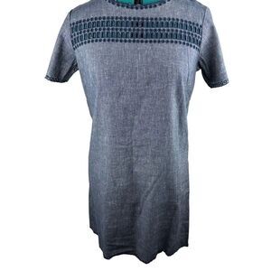 Ann Taylor chambrayโembroidered shift dress- size 6
